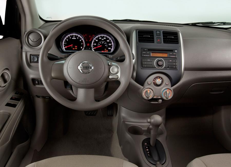  Nissan Versa 2012 года  (фото 91 из 111)